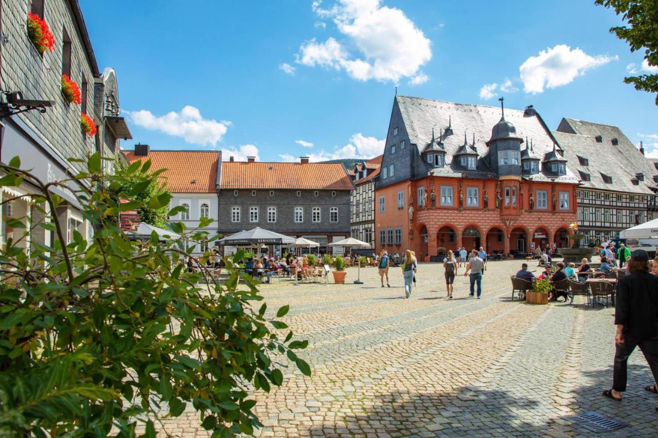 Haus Mittenmank Am Marktplatz Goslar Luaran gambar